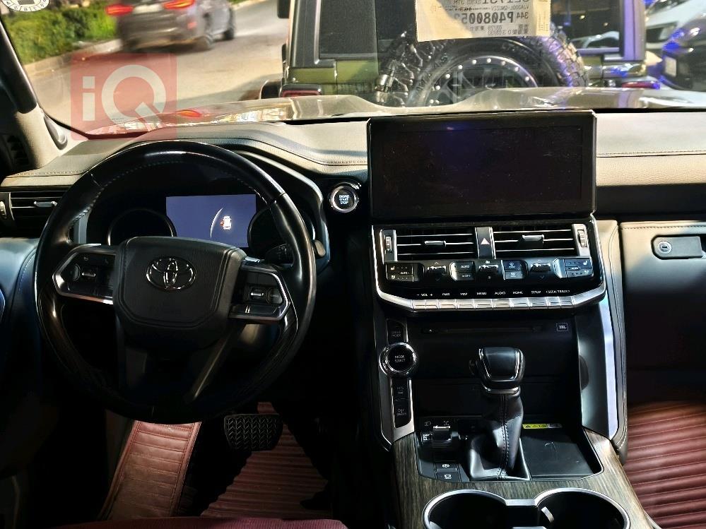 تويوتا لاندكروزر